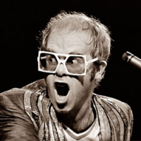 Фото Elton Jonh решил экранизировать свою сумасшедшую жизнь