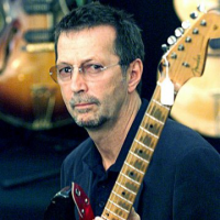 Фото Eric Clapton поможет наркозависимым, продав свои гитары