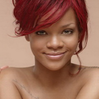 Фото Rihanna обнажилась для рекламных целей косметического бренда Nivea 