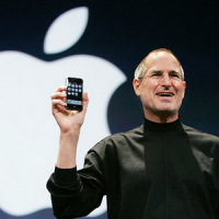 Фото Steve Jobs вызовут в суд из-за iTunes