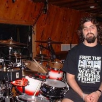Фото Лучшим барабанщиком года признали Майка Портного 