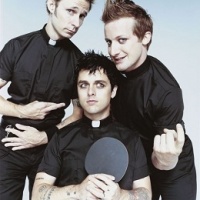 Фото Green Day исполнили новые песни на секретном концерте 