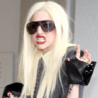 Фото Бывшая секретарша назвала работу с Lady Gaga «каббалой»