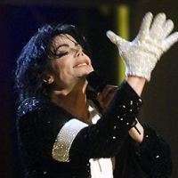 Фото Костюмы Майкла Джексона отправятся в мировое турне