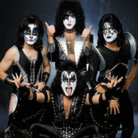 Фото Kiss выпускают подарочный фолиант «Monster»