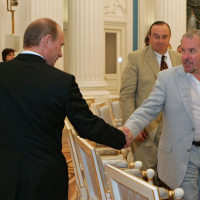 Фото Путин уволил из Совета по культуре Макаревича и Долину