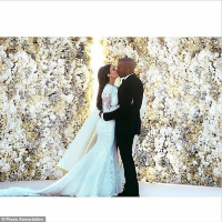 Фото Свадебное фото Ким Кардашьян стало самым популярным фото года